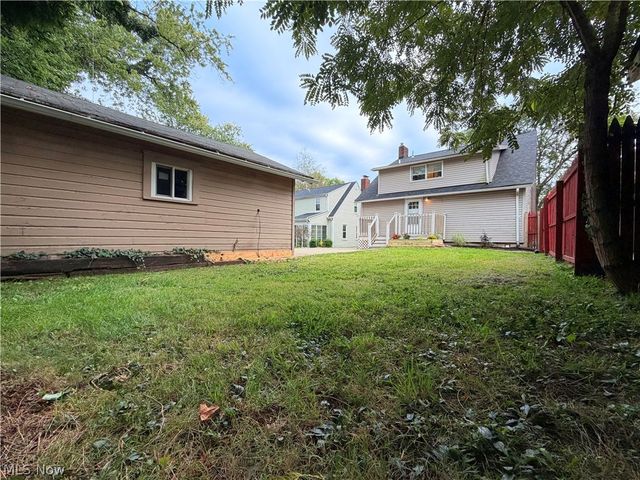 26 Clifton Drive, Boardman, OH 44512