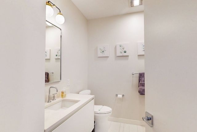 191 Washington 720, Boston, MA 02135