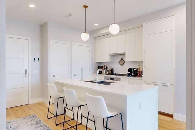 191 Washington 720, Boston, MA 02135