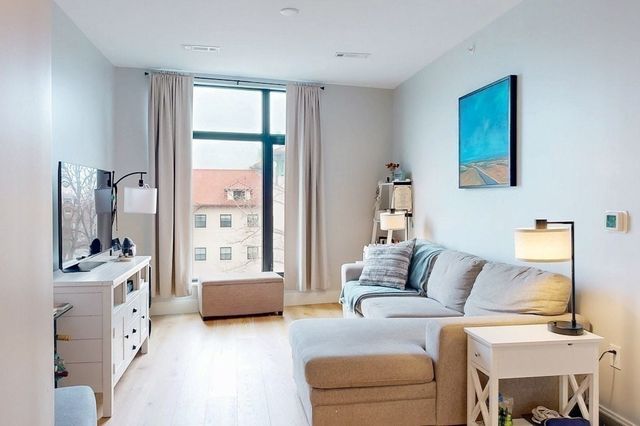 191 Washington 720, Boston, MA 02135