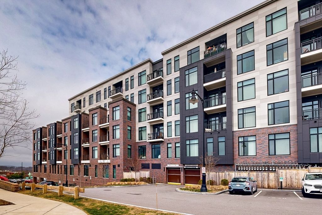 191 Washington 720, Boston, MA 02135