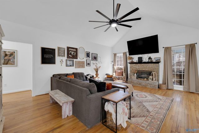 4393 County Road 106, Mentone, AL 35984