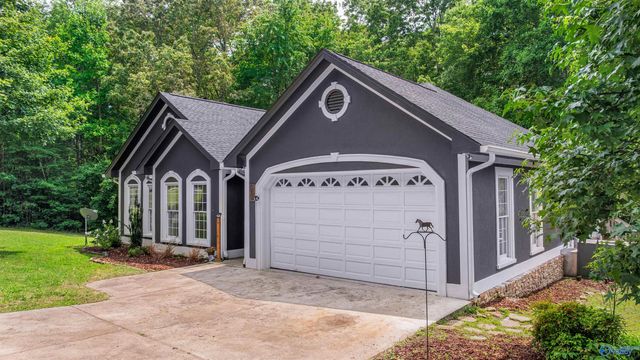4393 County Road 106, Mentone, AL 35984