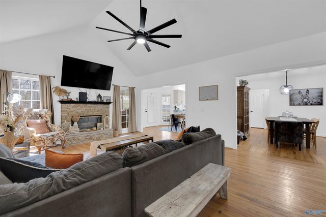 4393 County Road 106, Mentone, AL 35984