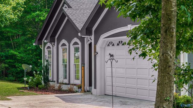 4393 County Road 106, Mentone, AL 35984