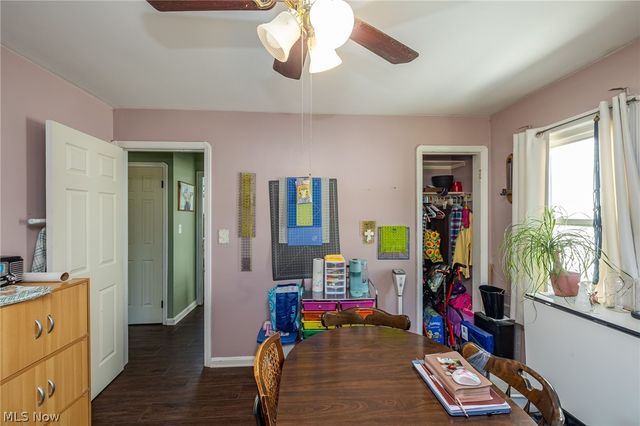 7325 Traymore Avenue, Brooklyn, OH 44144