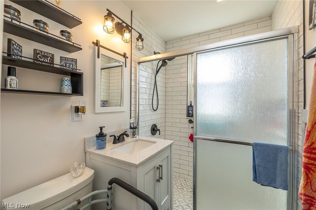 7325 Traymore Avenue, Brooklyn, OH 44144