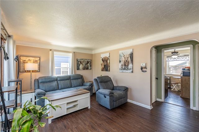 7325 Traymore Avenue, Brooklyn, OH 44144