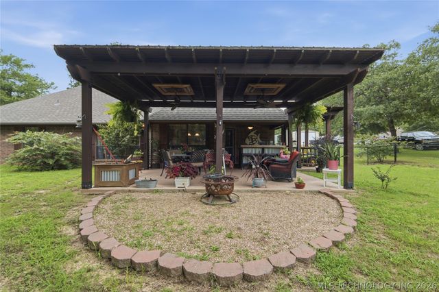 61 Hummingbird Lane, Eufaula, OK 74432