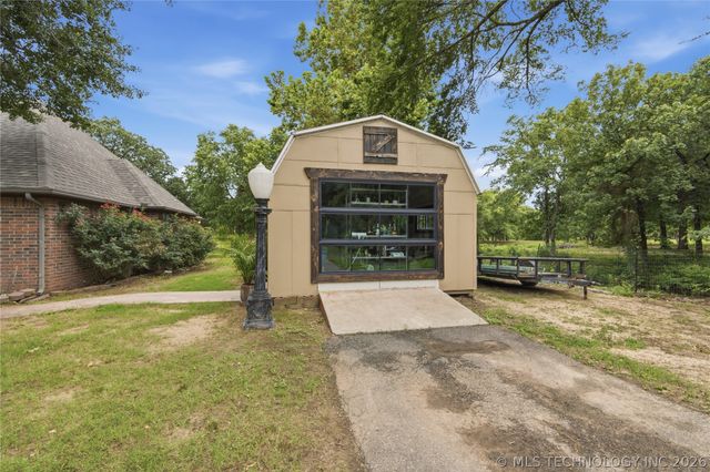61 Hummingbird Lane, Eufaula, OK 74432