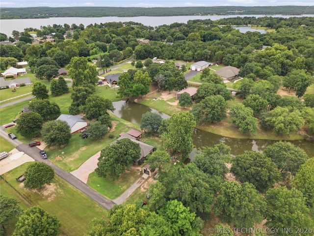 61 Hummingbird Lane, Eufaula, OK 74432