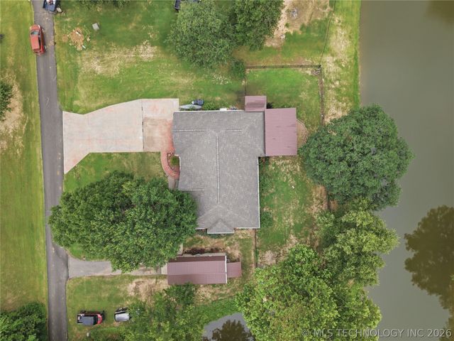 61 Hummingbird Lane, Eufaula, OK 74432