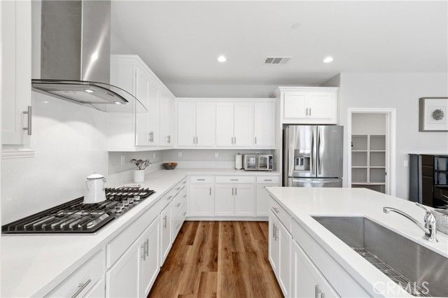 33041 Cuvee Court, Winchester, CA 92596