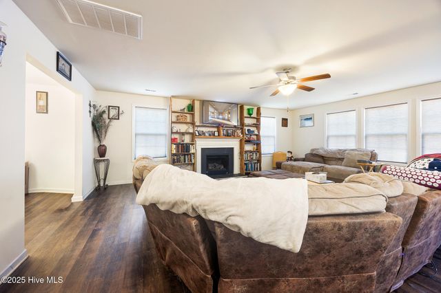 410 Paradise Lane, Carthage, NC 28327