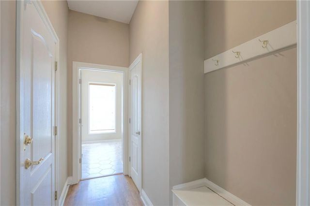 19011 W 99th Street, Lenexa, KS 66220