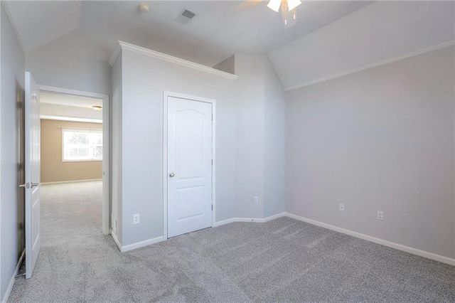 19011 W 99th Street, Lenexa, KS 66220