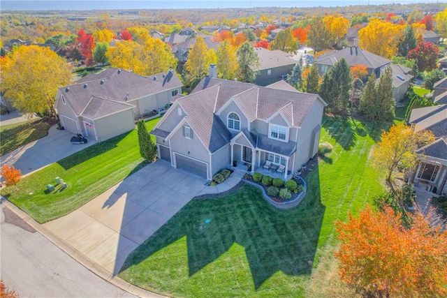 19011 W 99th Street, Lenexa, KS 66220