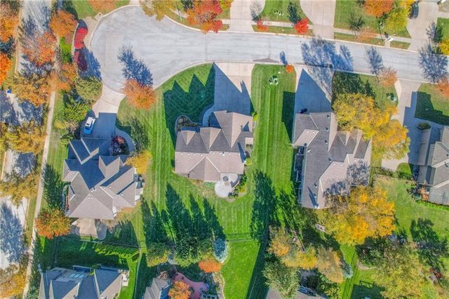 19011 W 99th Street, Lenexa, KS 66220