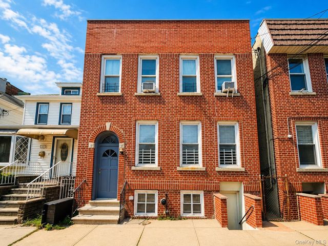 1823 Radcliff Avenue, Bronx, NY 10462