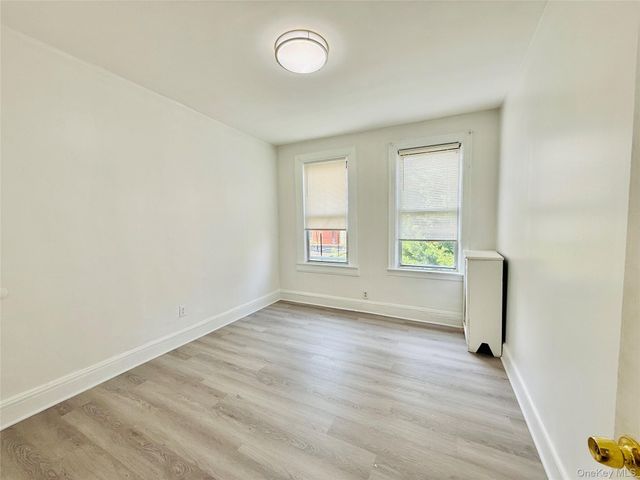 1823 Radcliff Avenue, Bronx, NY 10462