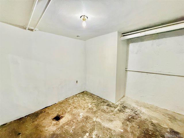 1823 Radcliff Avenue, Bronx, NY 10462