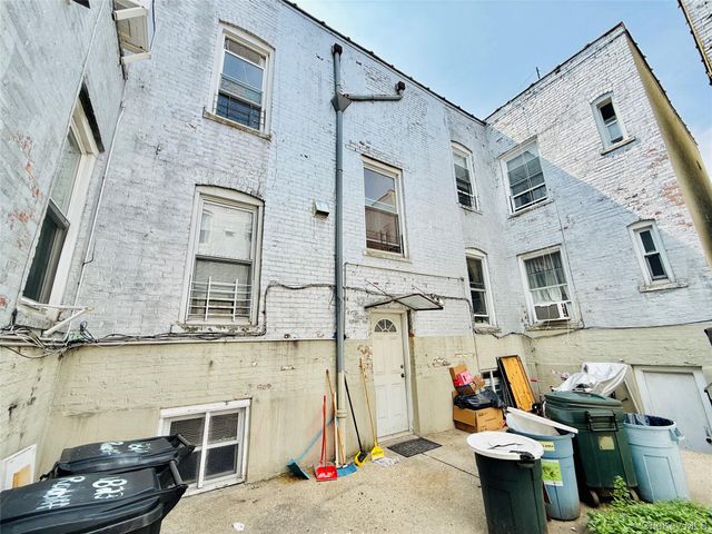 1823 Radcliff Avenue, Bronx, NY 10462