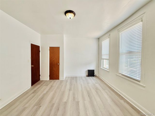 1823 Radcliff Avenue, Bronx, NY 10462
