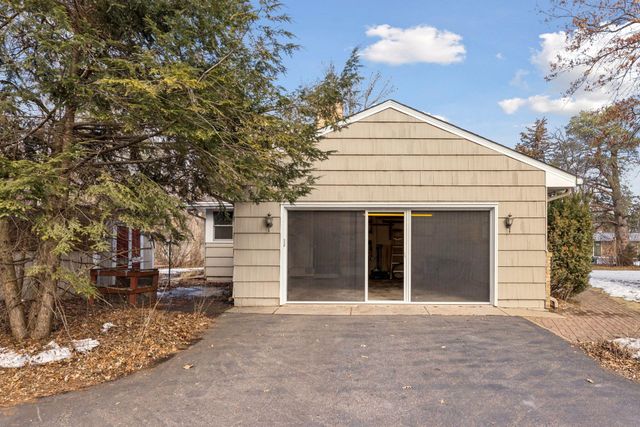 15776 Cedar Ridge Road, Eden Prairie, MN 55347