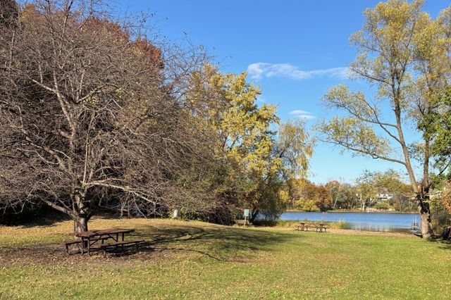 15776 Cedar Ridge Road, Eden Prairie, MN 55347