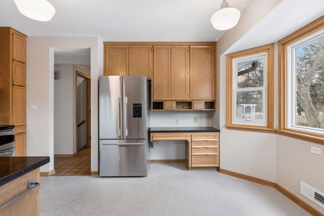 15776 Cedar Ridge Road, Eden Prairie, MN 55347