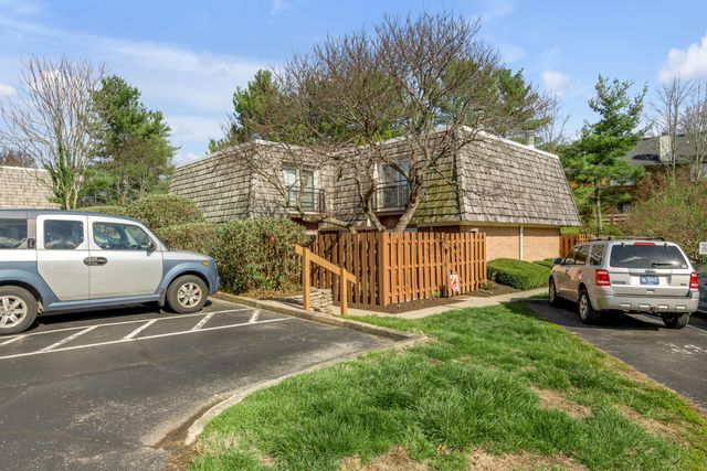 804 Turkey Foot Court 4, Lexington, KY 40502