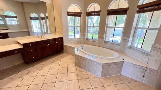 9546 Worswick Court, Wellington, FL 33414