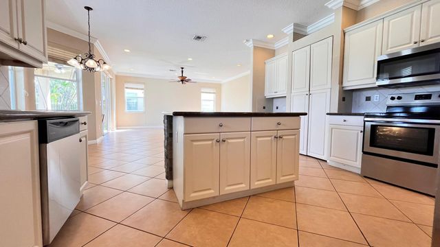 9546 Worswick Court, Wellington, FL 33414