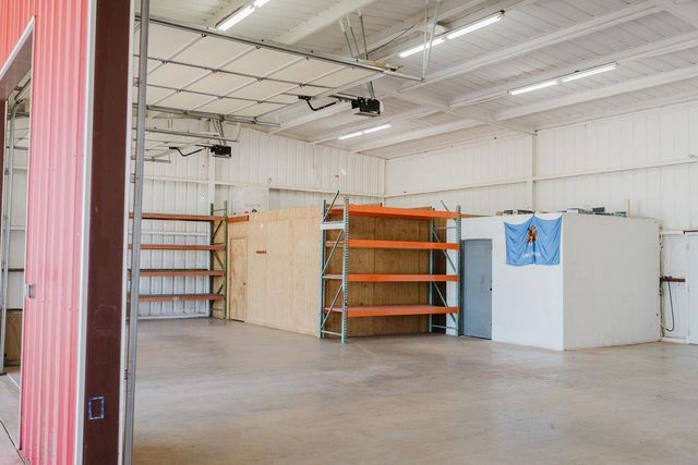 12223 N 2040 Road, Sentinel, OK 73664