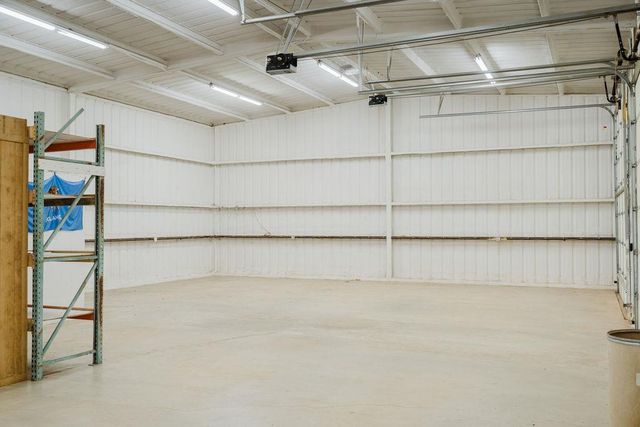 12223 N 2040 Road, Sentinel, OK 73664