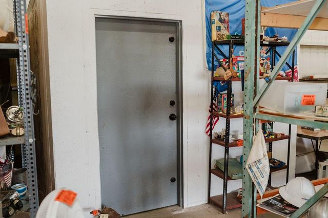 12223 N 2040 Road, Sentinel, OK 73664