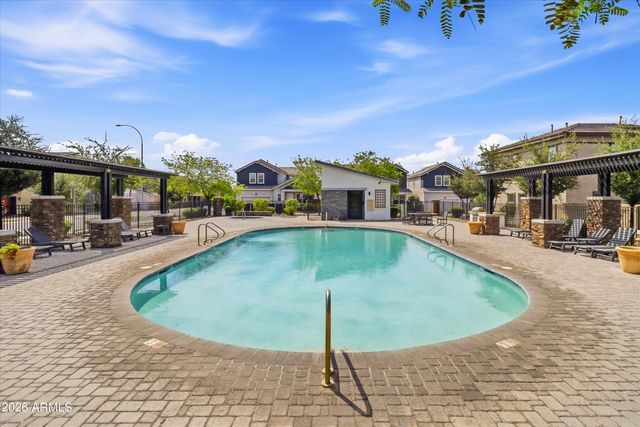 1925 W 22ND Avenue, Apache Junction, AZ 85120