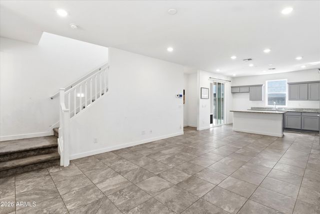 1925 W 22ND Avenue, Apache Junction, AZ 85120