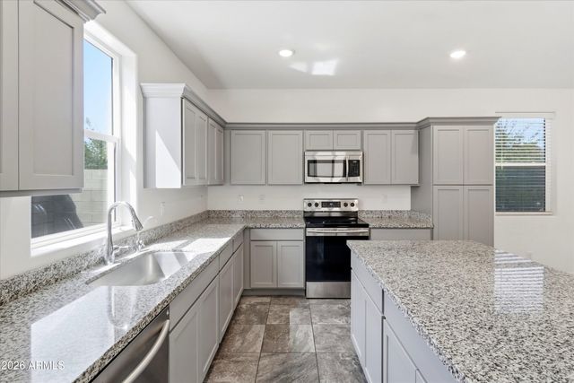 1925 W 22ND Avenue, Apache Junction, AZ 85120