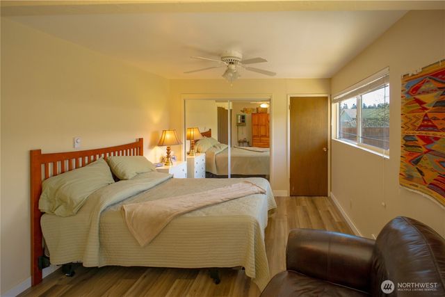310 E Hillcrest Drive, Port Angeles, WA 98362