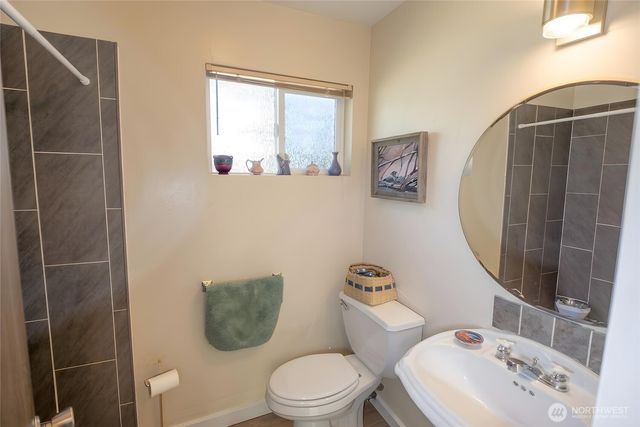 310 E Hillcrest Drive, Port Angeles, WA 98362
