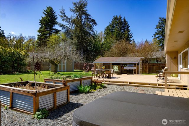 310 E Hillcrest Drive, Port Angeles, WA 98362