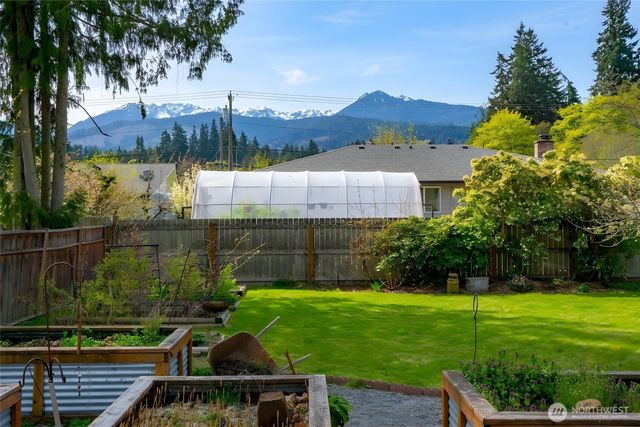 310 E Hillcrest Drive, Port Angeles, WA 98362