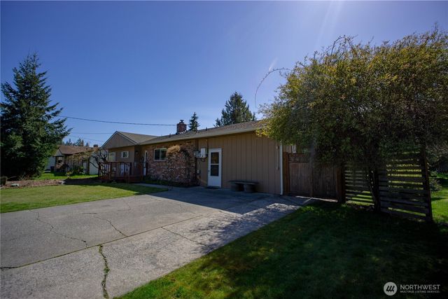 310 E Hillcrest Drive, Port Angeles, WA 98362