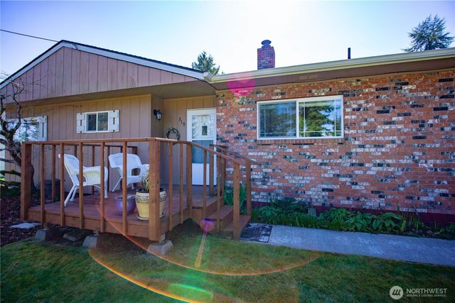 310 E Hillcrest Drive, Port Angeles, WA 98362