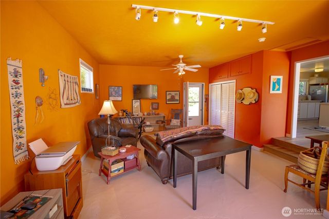 310 E Hillcrest Drive, Port Angeles, WA 98362