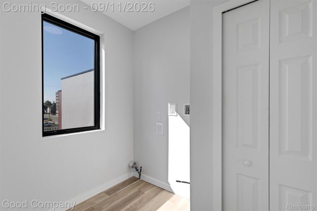 177 Gladstone Street, Detroit, MI 48202