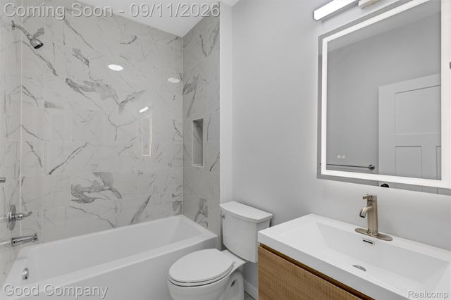 177 Gladstone Street, Detroit, MI 48202