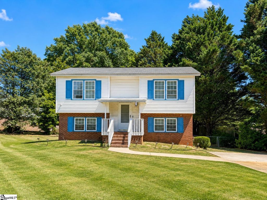 101 Agewood Drive, Simpsonville, SC 29680