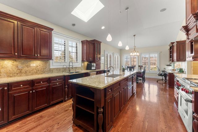 24104 S Old Farm Road, Manhattan, IL 60442